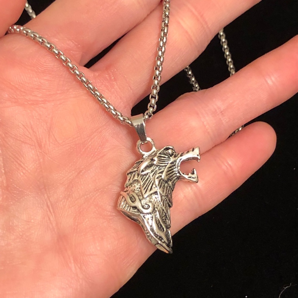 Silver Tone Wolf Head Pendant Necklace - Picture 3 of 10